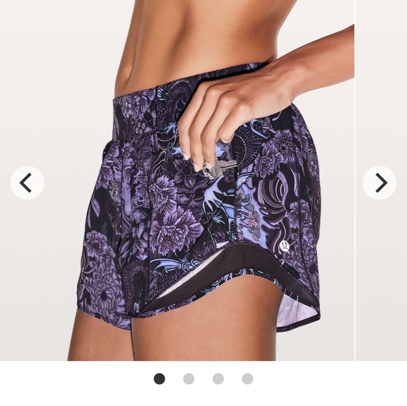 lululemon athletica Pants - Lululemon Hotty Hot Short II  4"